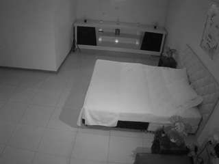 voyeurcam-jb-office-1