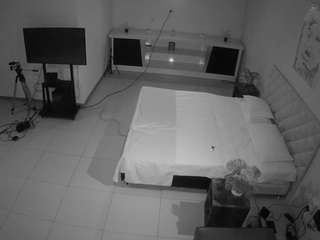 voyeurcam-jb-office-1