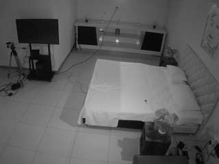 voyeurcam-jb-office-1