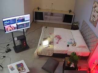 voyeurcam-jb-office-1
