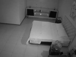 voyeurcam-jb-office-1