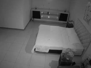 voyeurcam-jb-office-1