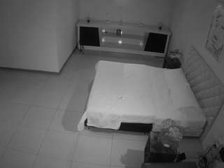 voyeurcam-jb-office-1