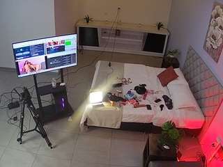 voyeurcam-jb-office-1