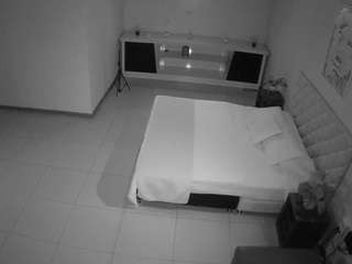 voyeurcam-jb-office-1