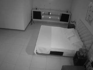 voyeurcam-jb-office-1