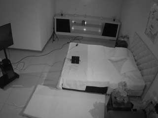 voyeurcam-jb-office-1