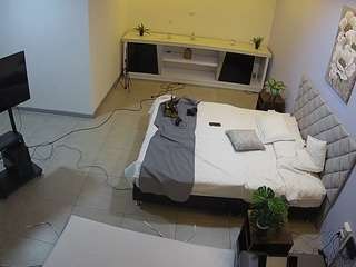 voyeurcam-jb-office-1