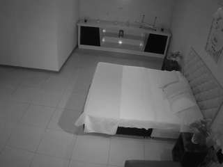 voyeurcam-jb-office-1