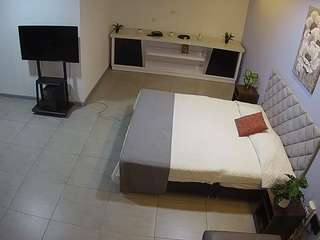 voyeurcam-jb-office-1