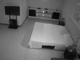 voyeurcam-jb-office-1