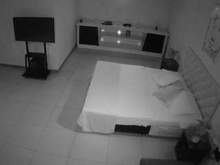 voyeurcam-jb-office-1