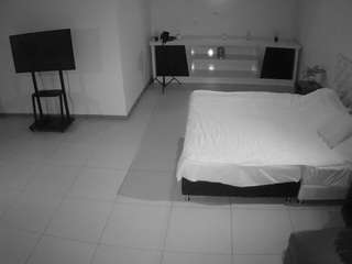 voyeurcam-jb-office-1 Flashing live webcam