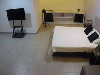 voyeurcam-jb-office-1