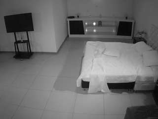 voyeurcam-jb-office-1