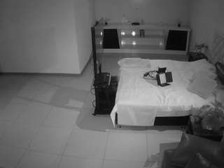 voyeurcam-jb-office-1