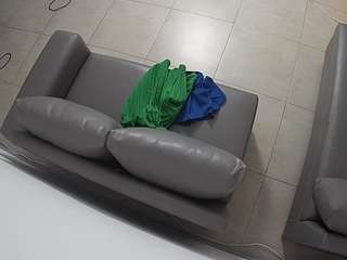 voyeurcam-jb-office-1