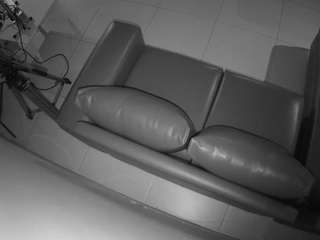 voyeurcam-jb-office-1