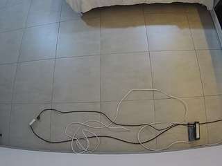 voyeurcam-jb-office-1