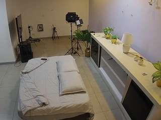 voyeurcam-jb-office-1