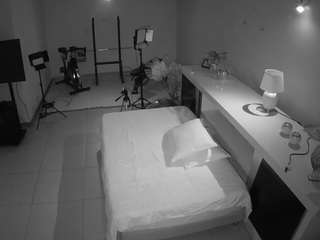 voyeurcam-jb-off... Live Webcam on CamSoda