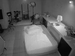 voyeurcam-jb-office-1 webcam