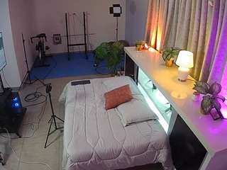 voyeurcam-jb-office-1