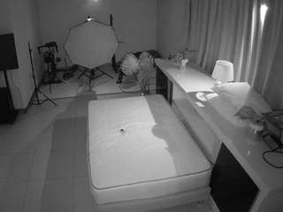 voyeurcam-jb-office-1