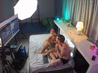 voyeurcam-jb-office-1