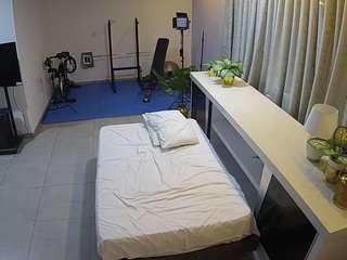 voyeurcam-jb-office-1