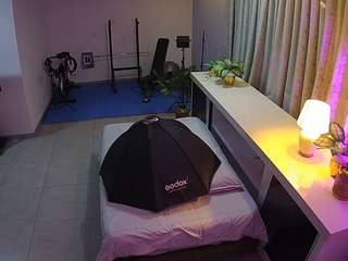 voyeurcam-jb-office-1