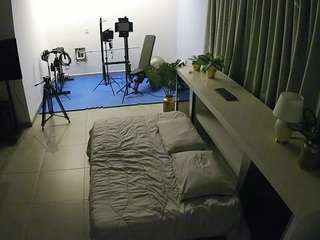 voyeurcam-jb-office-1
