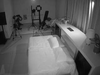 voyeurcam-jb-office-1