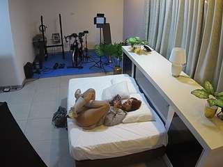 voyeurcam-jb-office-1