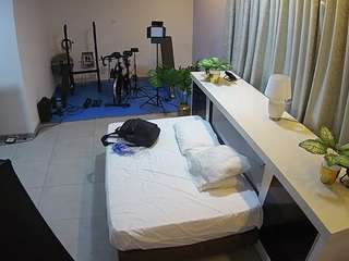 voyeurcam-jb-office-1 webcam model