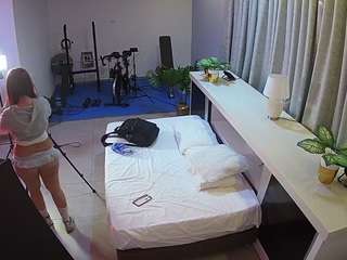 voyeurcam-jb-office-1