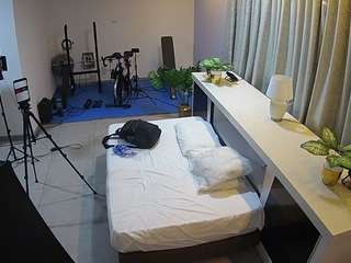 voyeurcam-jb-office-1 webcam model