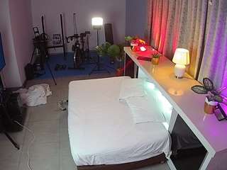 voyeurcam-jb-office-1