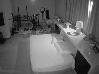 voyeurcam-jb-office-1 webcam