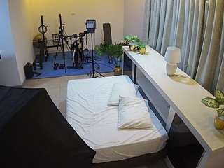 voyeurcam-jb-office-1