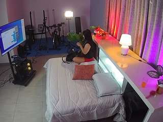 voyeurcam-jb-office-1