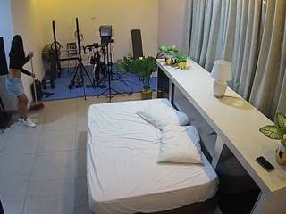 voyeurcam-jb-office-1