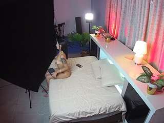 voyeurcam-jb-office-1