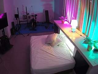 voyeurcam-jb-office-1