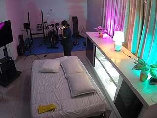voyeurcam-jb-office-1