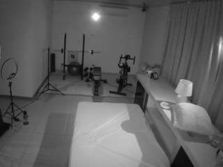 voyeurcam-jb-office-1