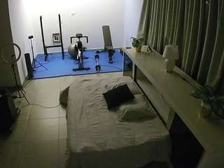 voyeurcam-jb-office-1