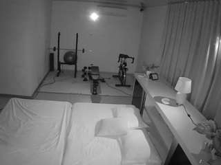 voyeurcam-jb-office-1