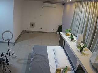 voyeurcam-jb-office-1