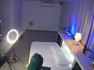 voyeurcam-jb-office-1